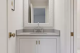 2125 Kenwood Pkwy, Minneapolis, MN 55405 - Photo 35