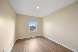 2166 Cottage Ave E, Saint Paul, MN 55119 - Photo 17