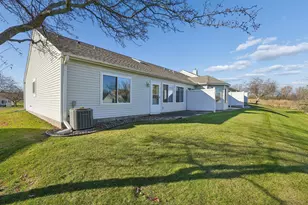 7516 Ojibway Park Rd, Woodbury, MN 55125 - Photo 3