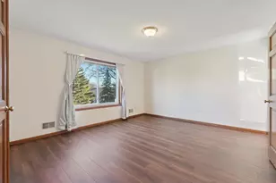 7516 Ojibway Park Rd, Woodbury, MN 55125 - Photo 7