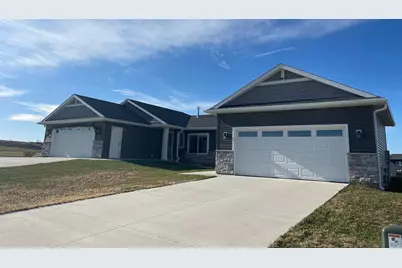 890 Tall Grass Court, Wanamingo, MN 55983 - Photo 13