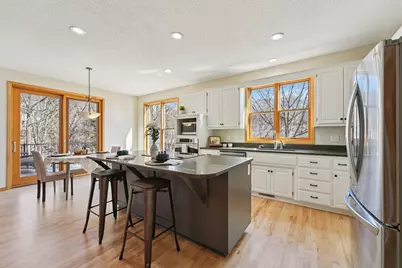 7483 Moccasin Trail, Chanhassen, MN 55317 - Photo 5