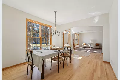 7483 Moccasin Trail, Chanhassen, MN 55317 - Photo 11