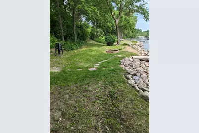 20 Lake Avenue, Madison Lake, MN 56063 - Photo 11