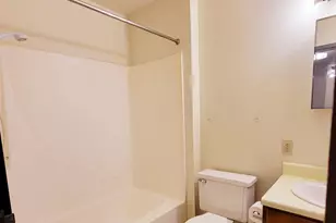 524 N Grant St, Blue Earth, MN 56013 - Photo 17