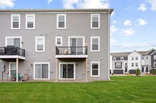 13434 Territorial Cir N, Maple Grove, MN 55369 - Photo 7