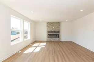 914 Milborne Ln NW, Rochester, MN 55901 - Photo 9