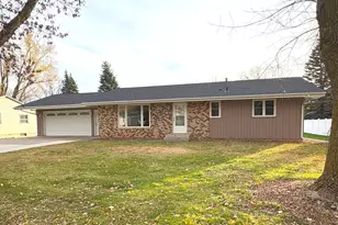 1624 N 5th St, Montevideo, MN 56265 - Photo 1