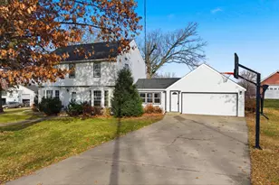 752 2nd St N, Brownton, MN 55312 - Photo 1