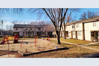 528 N Grant Street #206, Blue Earth, MN 56013 - Photo 1