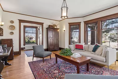 143 Lexington Parkway N, Saint Paul, MN 55104 - Photo 3