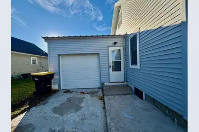 714 S Elm Street, Lamberton, MN 56152 - Photo 3