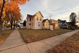 1224 4th Ave, Worthington, MN 56187 - Photo 3