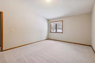 805 Southcross Dr E, Burnsville, MN 55306 - Photo 11