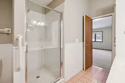 805 Southcross Drive E, Burnsville, MN 55306 - Photo 15