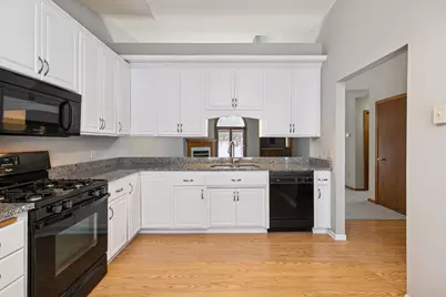 805 Southcross Drive E, Burnsville, MN 55306 - Photo 5