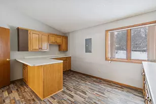 805 Southcross Dr E, Burnsville, MN 55306 - Photo 17