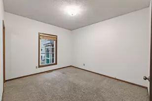 13182 Zion St NW, Coon Rapids, MN 55448 - Photo 11