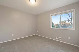 1076 Sibley St S, Shakopee, MN 55379 - Photo 5