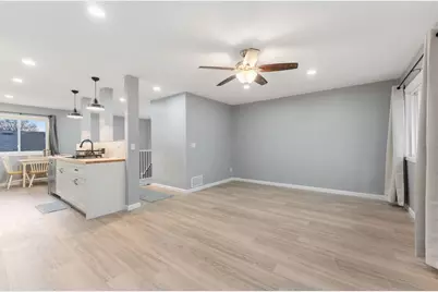 8765 Ironwood Avenue S, Cottage Grove, MN 55016 - Photo 5