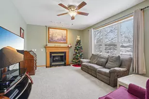 3913 Oxford Dr, Woodbury, MN 55125 - Photo 5