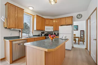 3913 Oxford Drive, Woodbury, MN 55125 - Photo 21