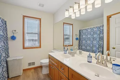 3913 Oxford Drive, Woodbury, MN 55125 - Photo 33