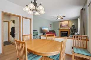 3913 Oxford Dr, Woodbury, MN 55125 - Photo 23