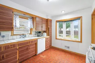 3639 Upton Ave N, Minneapolis, MN 55412 - Photo 9