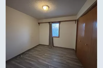 311 Kendall Avenue S, Thief River Falls, MN 56701 - Photo 17