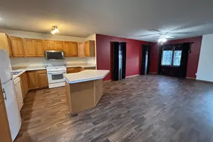 311 Kendall Ave S, Thief River Falls, MN 56701 - Photo 15