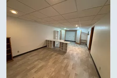 311 Kendall Avenue S, Thief River Falls, MN 56701 - Photo 31