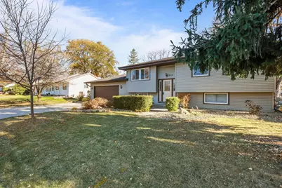 230 Aurora Lane, Circle Pines, MN 55014 - Photo 3