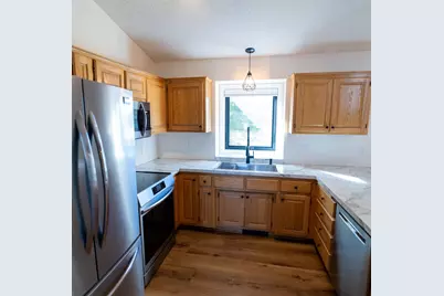 1048 Prairie Ridge Lane, Lester Prairie, MN 55354 - Photo 11