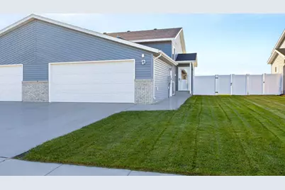 3384 Maple Leaf Loop S, Fargo, ND 58104 - Photo 1