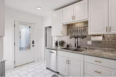 613 Harrison Street NE, Minneapolis, MN 55413 - Photo 15