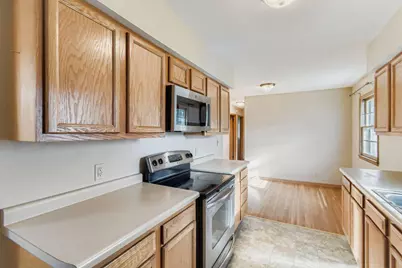 80 Sherrie Lane, Woodbury, MN 55125 - Photo 5