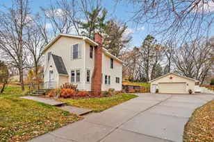 1895 Howard St N, Maplewood, MN 55109 - Photo 1