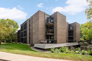 6105 Lincoln Dr, Edina, MN 55436 - Photo 49