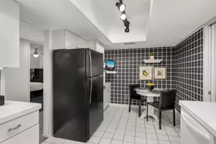 6105 Lincoln Dr, Edina, MN 55436 - Photo 17