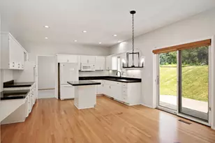 4720 Goldenrod Ln N, Plymouth, MN 55442 - Photo 7