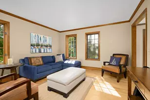 4902 Beacon Hill Rd, Minnetonka, MN 55345 - Photo 9