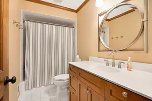 4902 Beacon Hill Rd, Minnetonka, MN 55345 - Photo 31