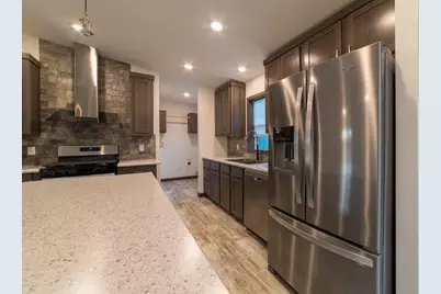 422 Court Avenue N, Sandstone, MN 55072 - Photo 13