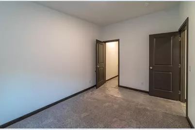 422 Court Avenue N, Sandstone, MN 55072 - Photo 33