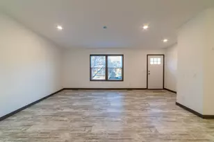 422 Court Ave N, Sandstone, MN 55072 - Photo 5