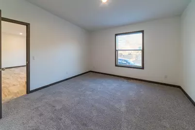 422 Court Avenue N, Sandstone, MN 55072 - Photo 25