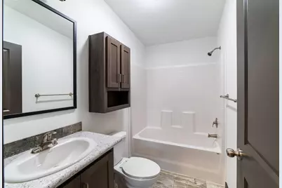 422 Court Avenue N, Sandstone, MN 55072 - Photo 37