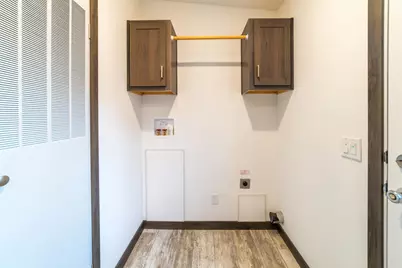 422 Court Avenue N, Sandstone, MN 55072 - Photo 17