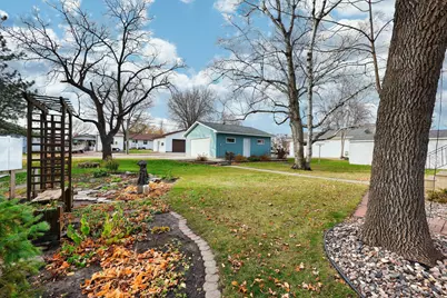 606 S 10th Street, Olivia, MN 56277 - Photo 5